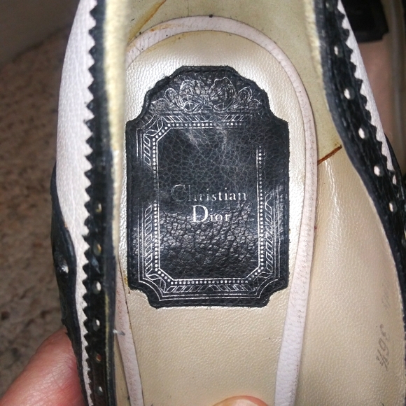 Vintage Christian Dior Ivory & Black Menswear Inspired/Retro 1940's Brogue Pumps - Picture 4 of 16